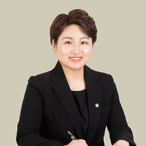 변호사 우아롬
